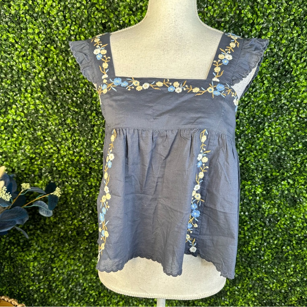 Nwt Unsubscribed embroidered floral Blue  Top  cotton‎